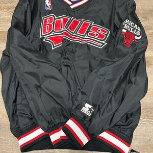STARTER Chicago Bulls 90’s Vintage Black Red White Pullover Windbreaker Jacket